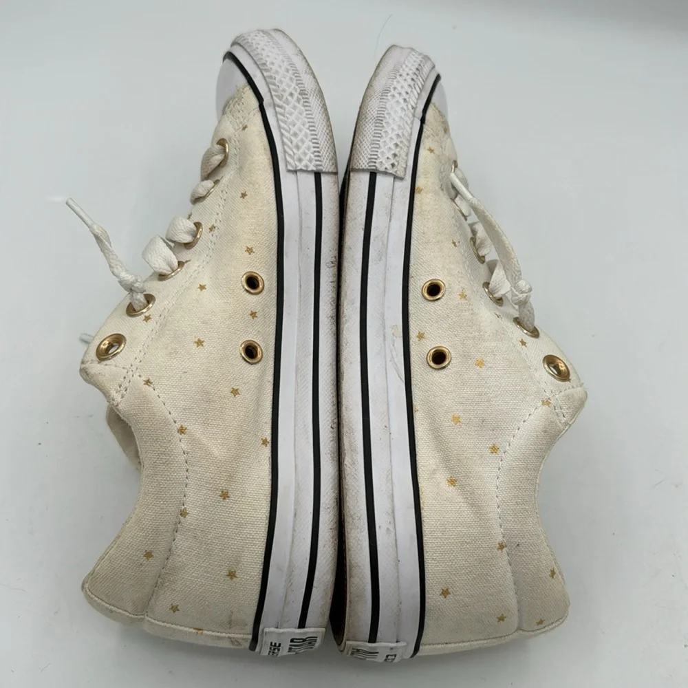 Converse cute sneakers